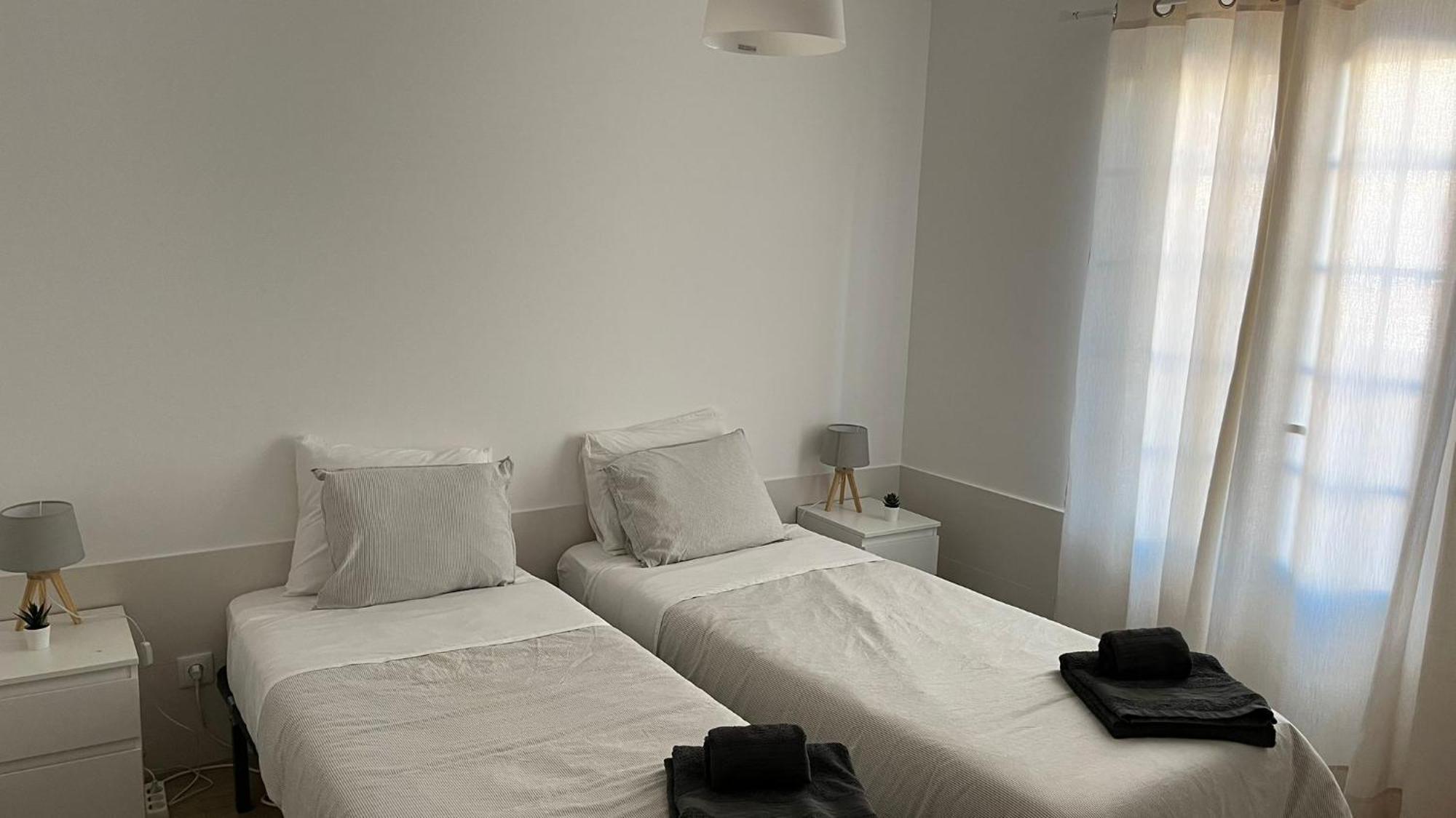 Espirito Azul Guest House - Rooms To Rent, 2 Minutes Walking From The Beach, Marina And Our Dive Center Vila Franca do Campo Dış mekan fotoğraf